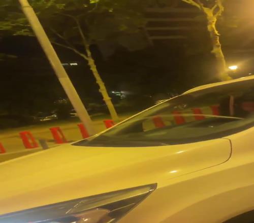 好基友一起分享！佩德里、奥尔莫等4人骑单车去医院看望费兰