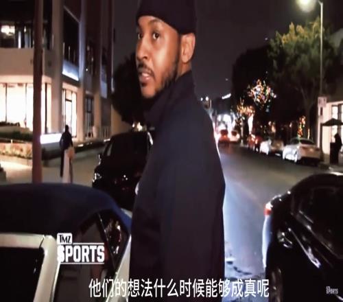 令人心酸！几年前安东尼无球可打时，在街头被球迷问：今年会回来吗