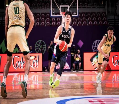  为打亚洲杯放弃NBA，他还要被韩国人骂